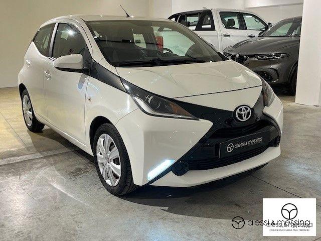 Toyota Aygo  1.0 VVT-i 69 CV 5 porte x-wave